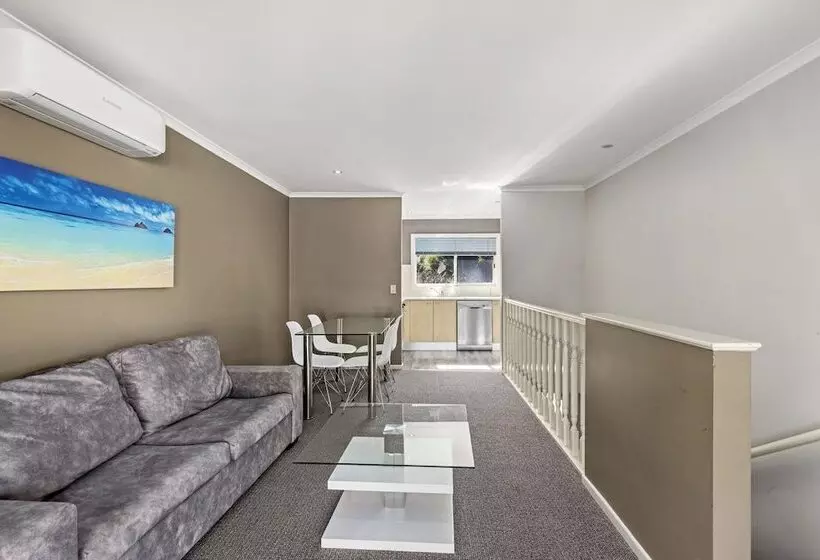 Fotos del hotel Aqualuna Beach Resort:  9