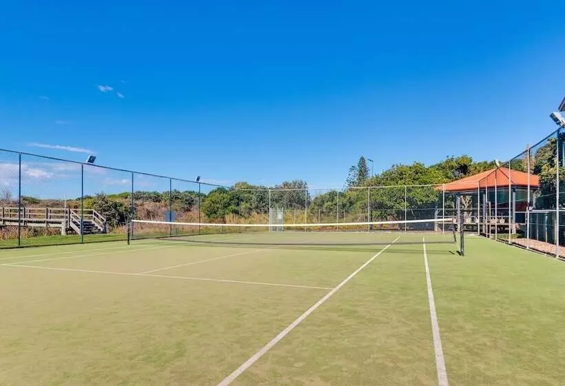 Fotos del hotel Aqualuna Beach Resort:  11