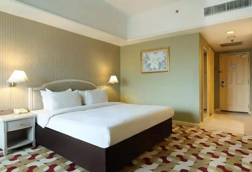 Fotos del hotel Berjaya Waterfront Hotel:  2