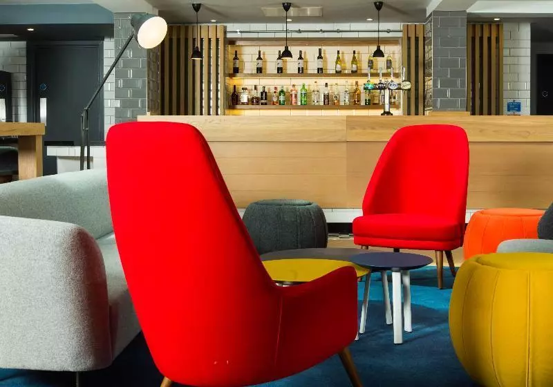 Fotos del hotel Holiday Inn Express Swindon City Centre, An Ihg:  4