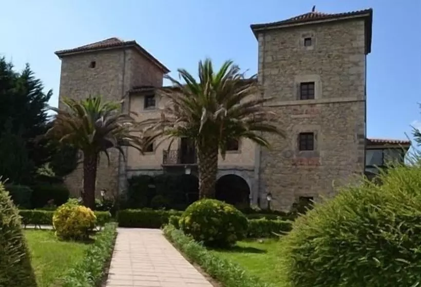 Fotos del hotel Palacio Torre De Ruesga:  13