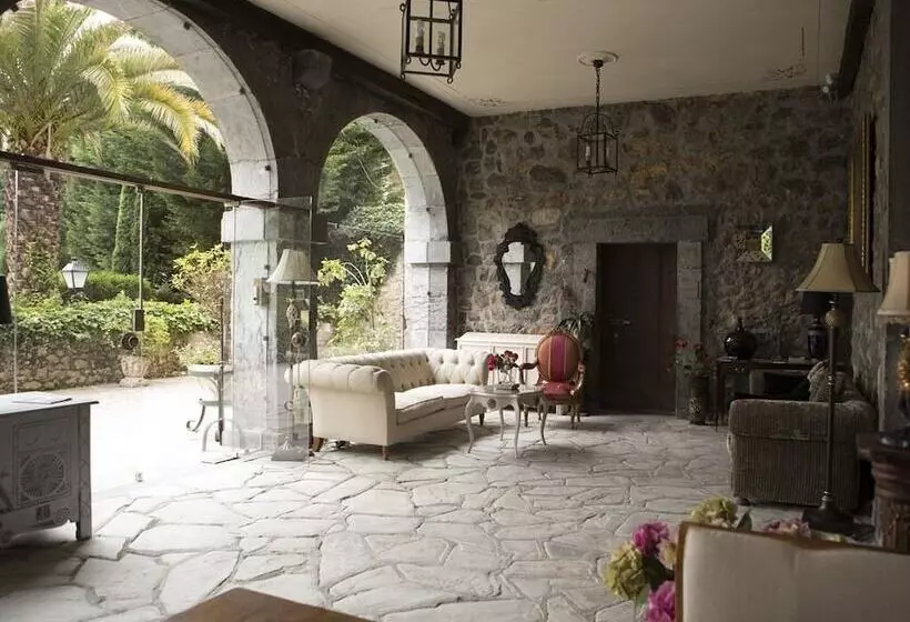 Fotos del hotel Palacio Torre De Ruesga:  12