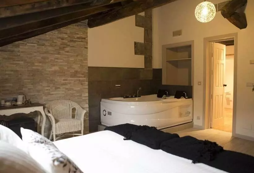 Fotos del hotel Palacio Torre De Ruesga:  25