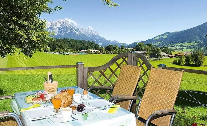 Fotos del hotel Bed & Breakfast Landhaus Strasser:  6