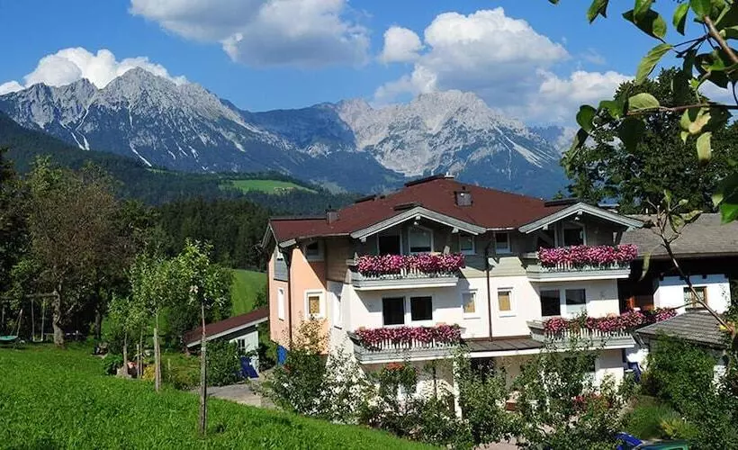 Bed & Breakfast Landhaus Strasser