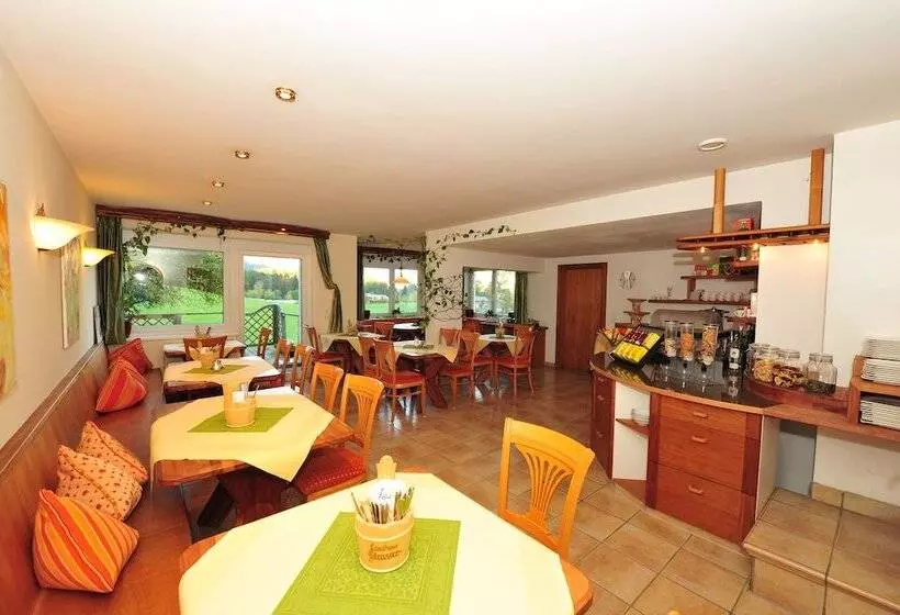 Fotos del hotel Bed & Breakfast Landhaus Strasser:  4