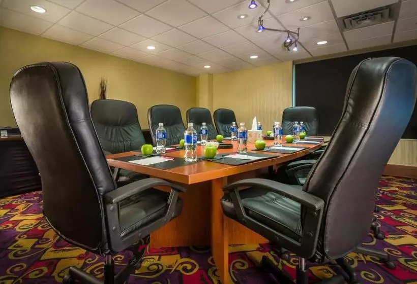 Fotos del hotel Deerfoot Inn And Casino:  3