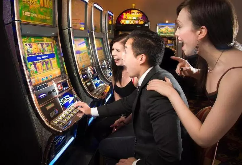 Fotos del hotel Deerfoot Inn And Casino:  5