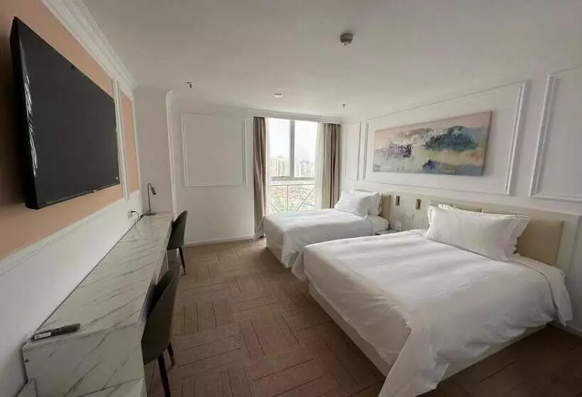 Fotos del hotel Magnificent International:  15