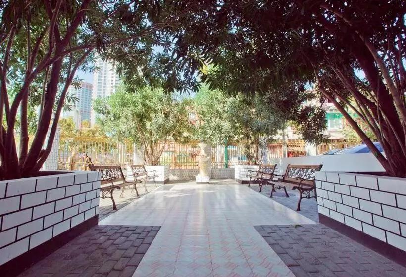 Fotos del hotel Magnificent International:  7