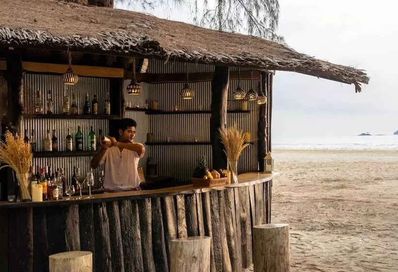 Fotos del hotel Aana Resort & Spa:  7