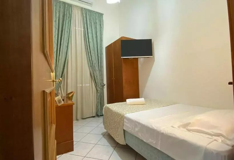 Fotos del hotel Eliseo Tourist Napoli:  9