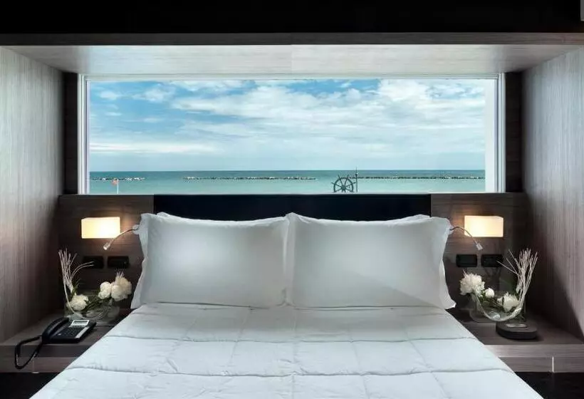 Fotos del hotel Lungomare:  25