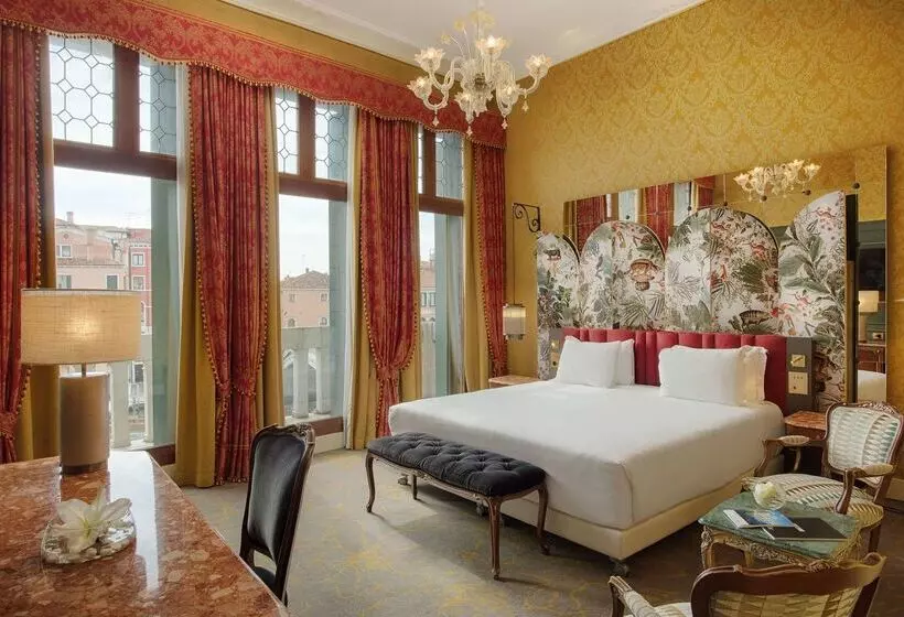 Nh Venezia Santa Lucia