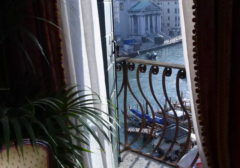 Fotos del hotel Nh Venezia Santa Lucia:  99