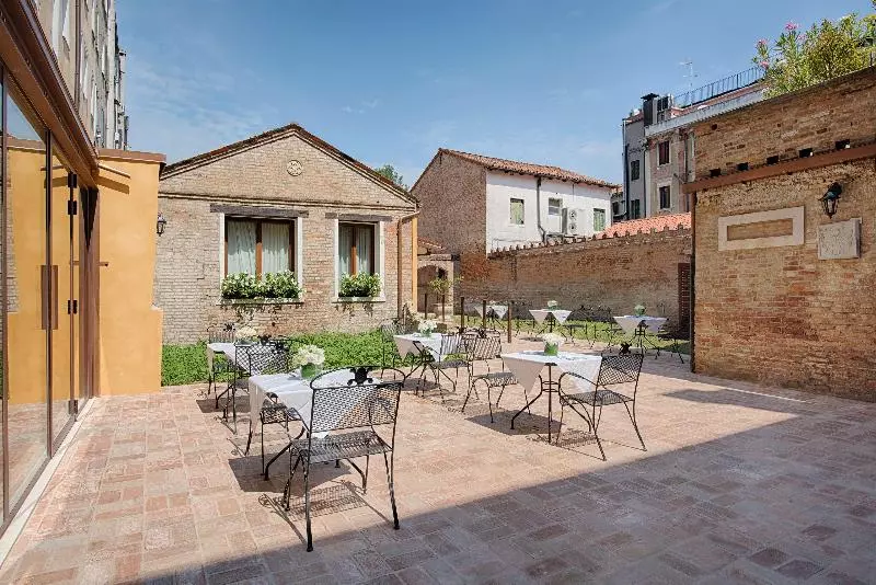 Fotos del hotel Nh Venezia Santa Lucia:  39