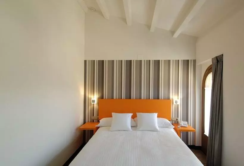 Fotos del hotel Cienbalcones:  14