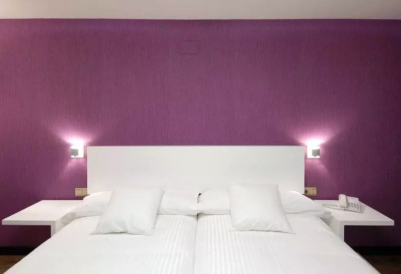 Fotos del hotel Cienbalcones:  18