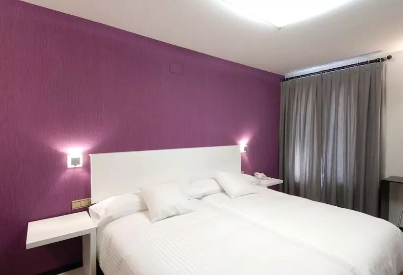 Fotos del hotel Cienbalcones:  1