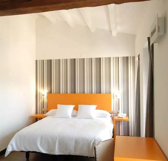 Fotos del hotel Cienbalcones:  21