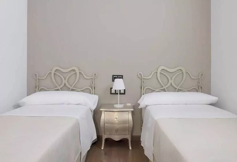 Fotos del hotel Infanta Leonor:  1