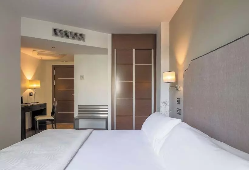 Fotos del hotel Infanta Leonor:  9