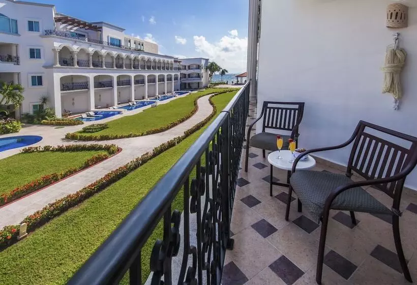 Fotos del hotel Hilton Playa Del Carmen, An Allinclusive Adult Only Resort:  4
