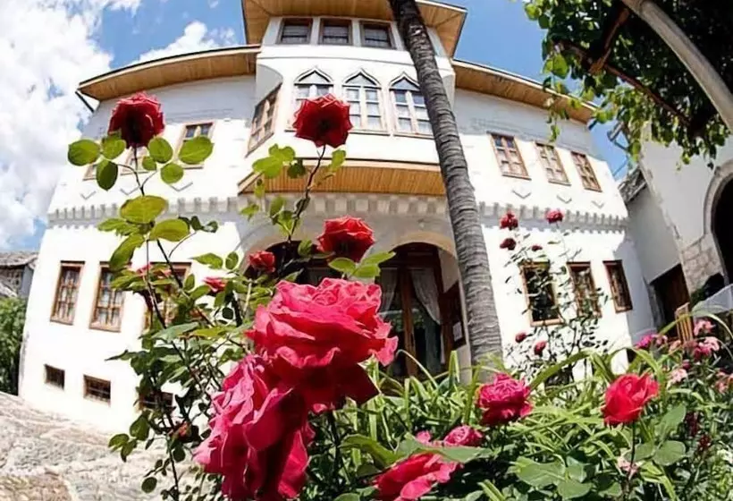 Fotos del hotel Bosnian National Monument Muslibegovic House:  6