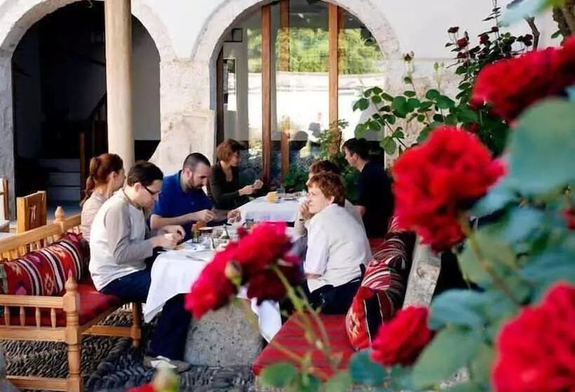 Fotos del hotel Bosnian National Monument Muslibegovic House:  12
