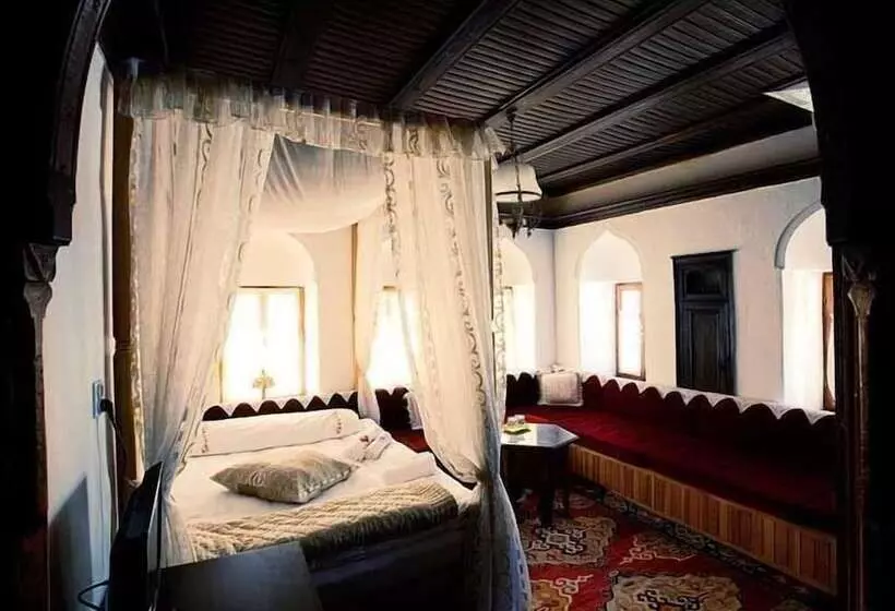 Fotos del hotel Bosnian National Monument Muslibegovic House:  17