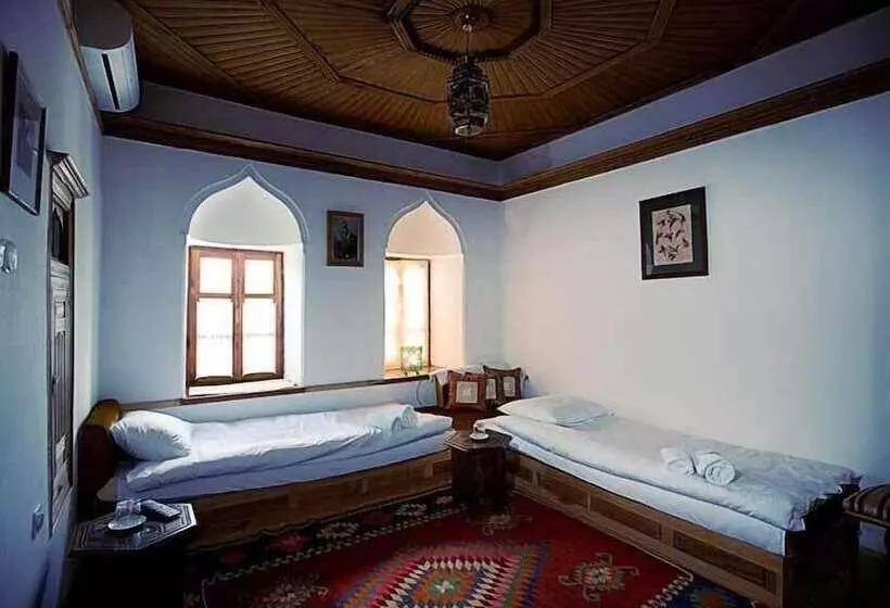 Fotos del hotel Bosnian National Monument Muslibegovic House:  3