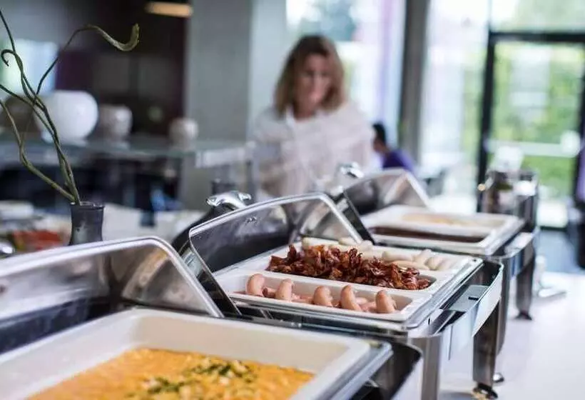 Fotos del hotel Roomz Vienna Gasometer:  10