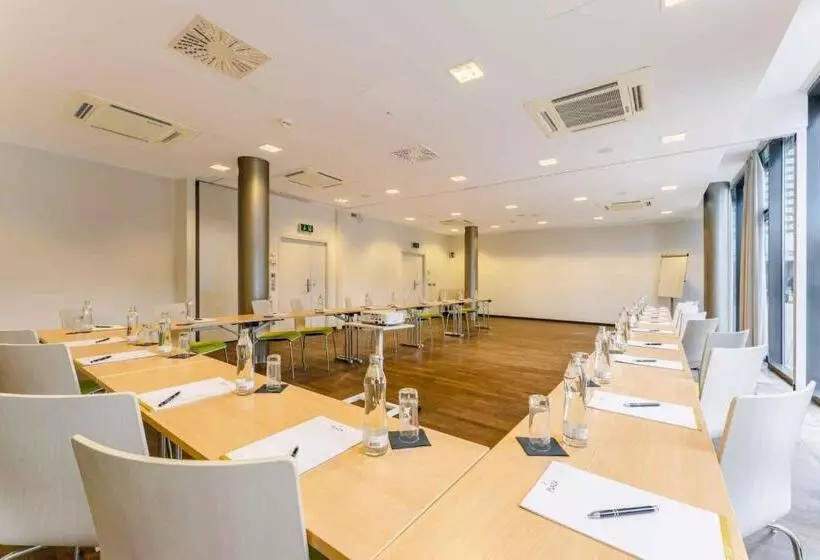 Fotos del hotel Roomz Vienna Gasometer:  6