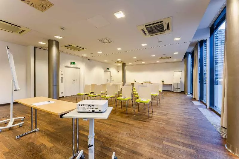 Fotos del hotel Roomz Vienna Gasometer:  25