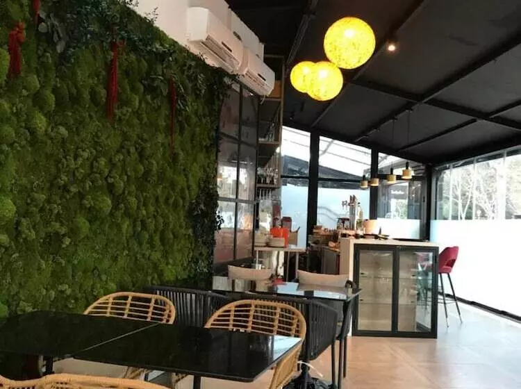 Fotos del hotel Suites Feria De Madrid:  3