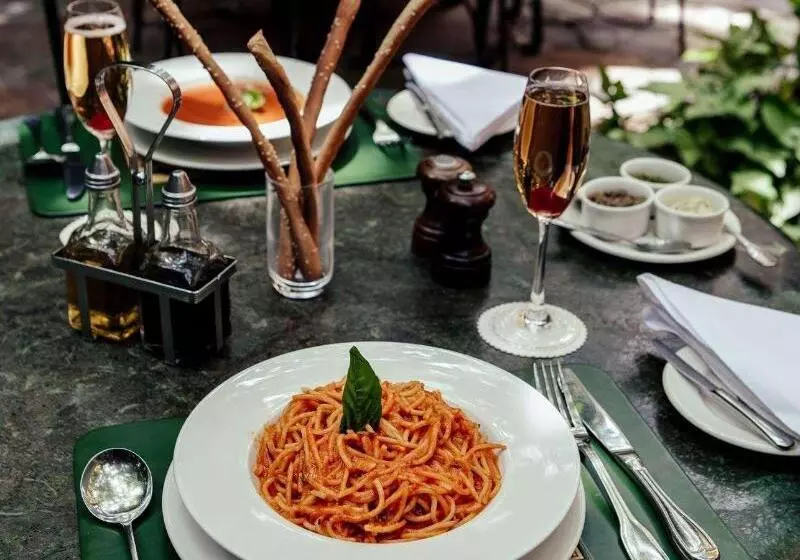 Fotos del hotel Kampala Serena:  7