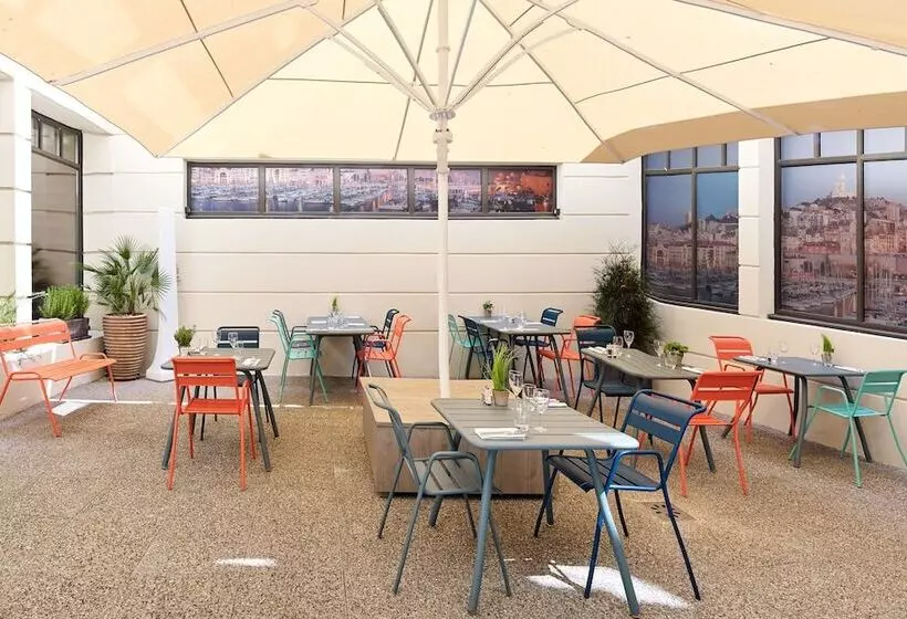 Fotos del hotel Radisson Blu  Marseille Vieux Port:  2