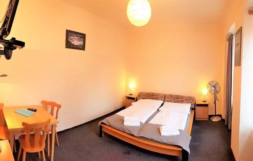 Fotos del hotel U Dvou Zlatych Klicu:  14