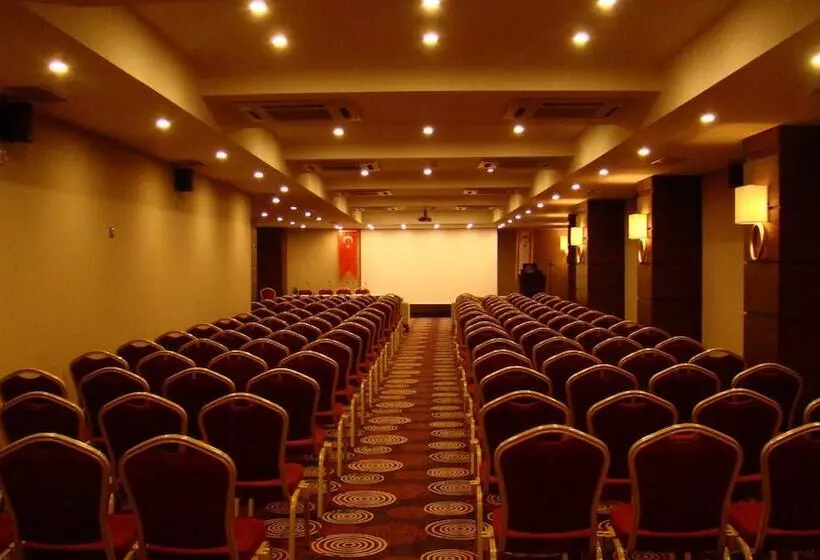 Fotos del hotel Vuni Palace:  3