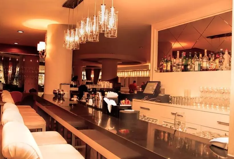 Fotos del hotel Vuni Palace:  2