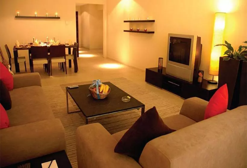 Fotos del hotel Lotus Grand Hotel Apartments:  25