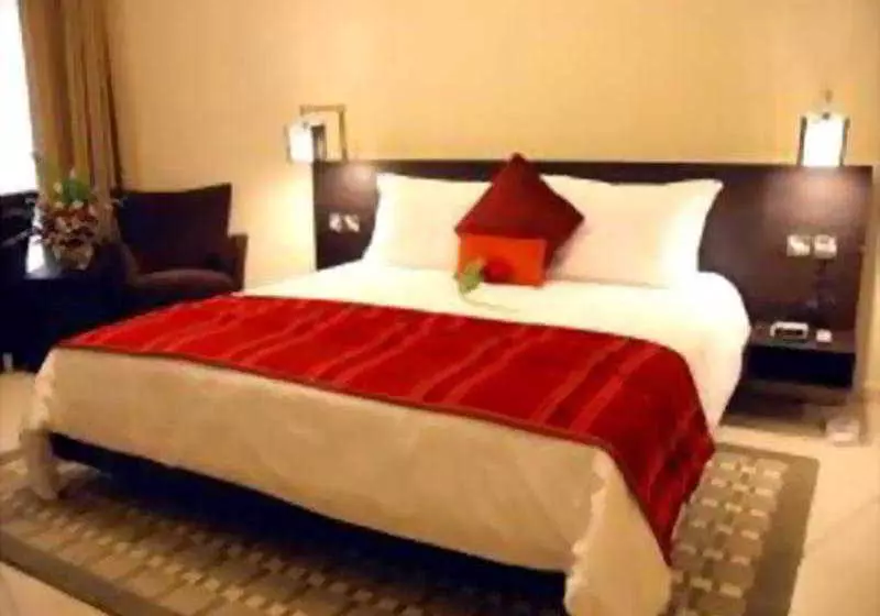 Fotos del hotel Lotus Grand Hotel Apartments:  2