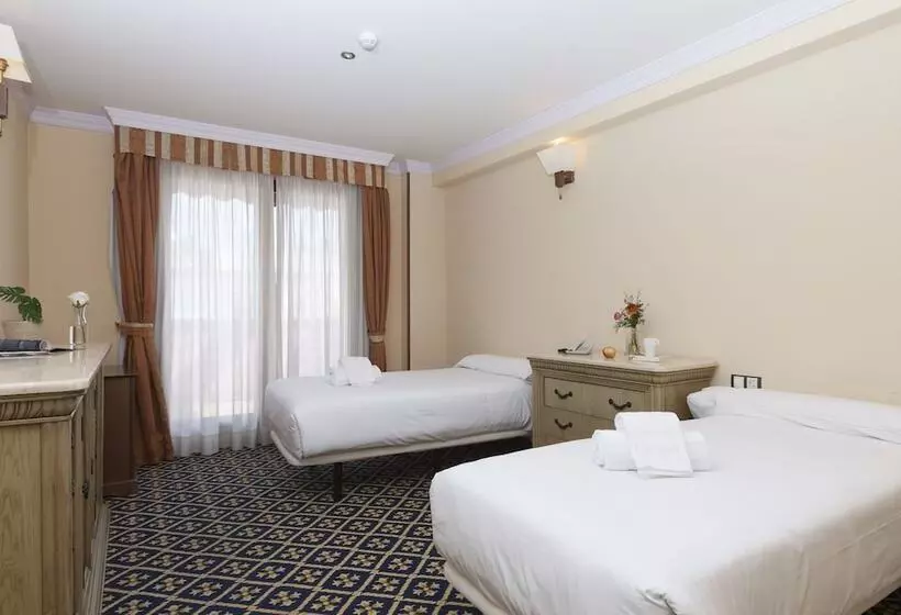 Fotos del hotel Agora Juan De Austria:  20