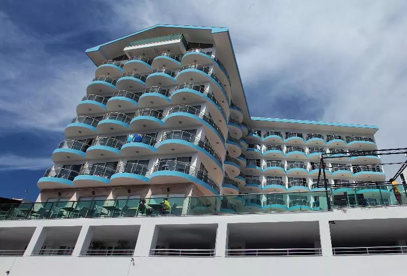 Fotos del hotel Arora:  11