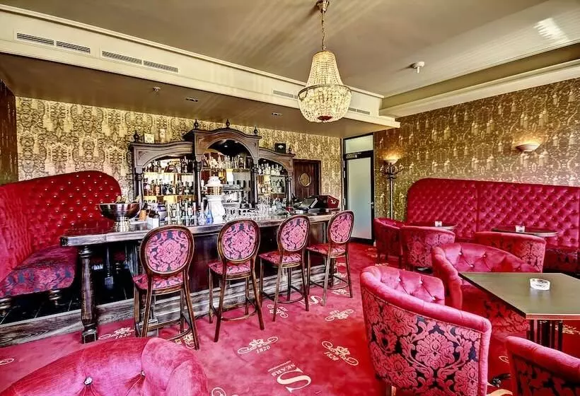 Fotos del hotel Suitess:  11