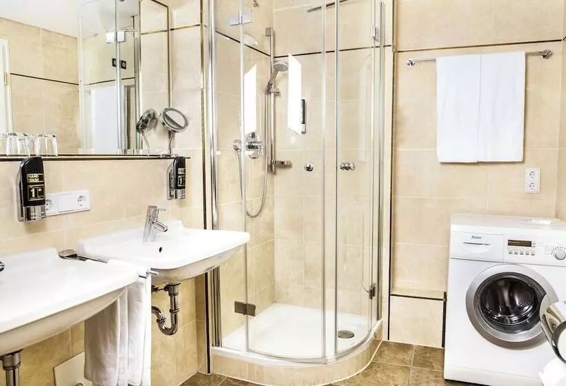 Fotos del hotel Suitess:  7