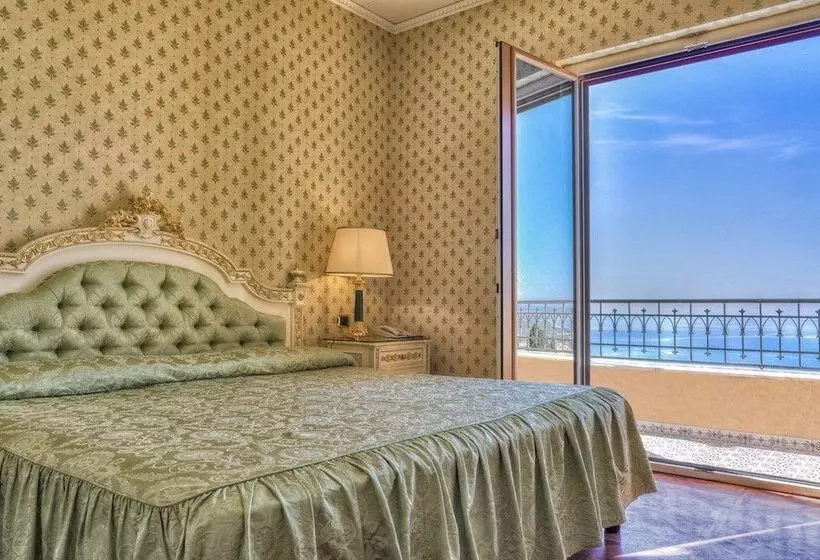 Fotos del hotel Villa Riis:  12