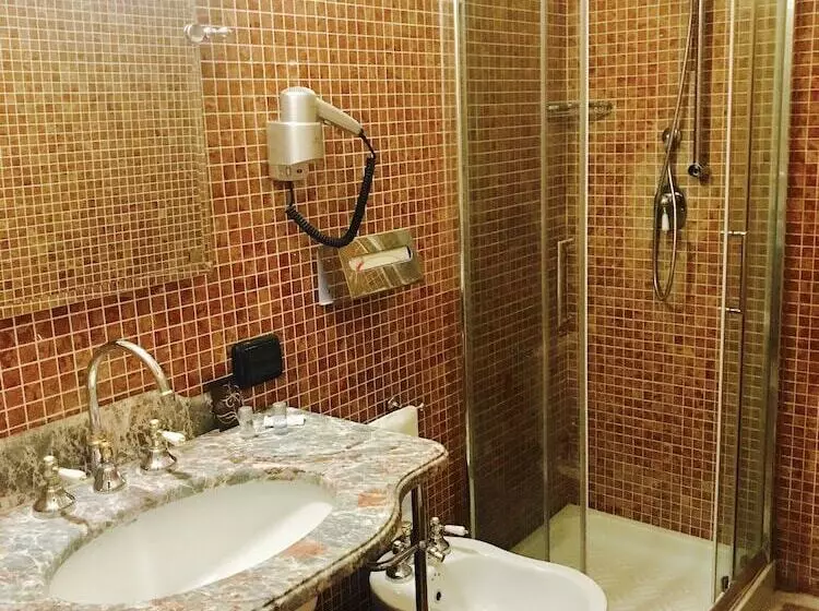 Fotos del hotel Villa Riis:  13