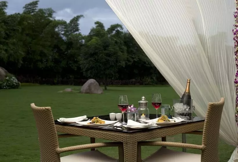 Fotos del hotel Novotel Hyderabad Convention Centre:  11