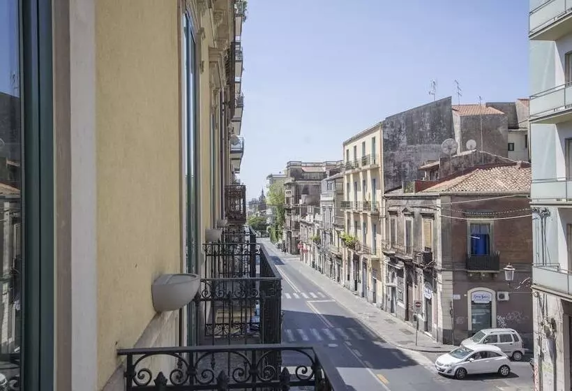 Fotos del hotel Etnea Suite 668:  22